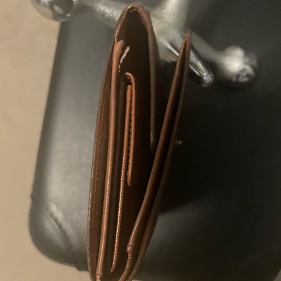 LV wallet - Picture 4 of 8